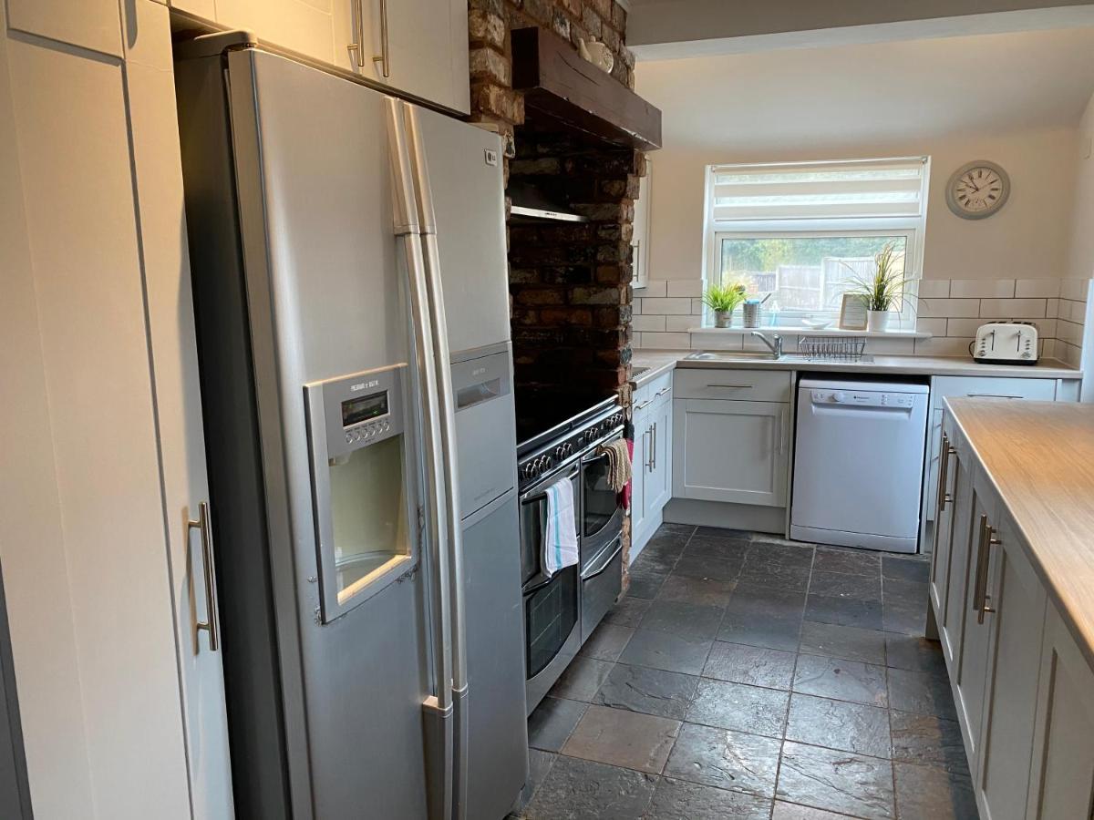 Newlyn House Apartman Christleton Kültér fotó