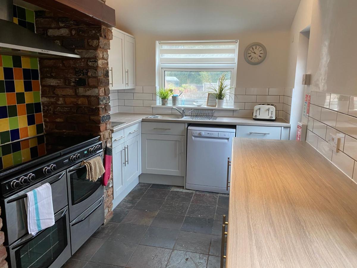 Newlyn House Apartman Christleton Kültér fotó