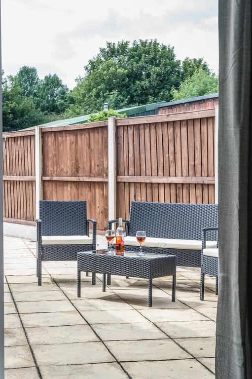 Newlyn House Apartman Christleton Kültér fotó