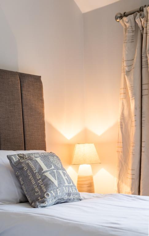 Newlyn House Apartman Christleton Kültér fotó