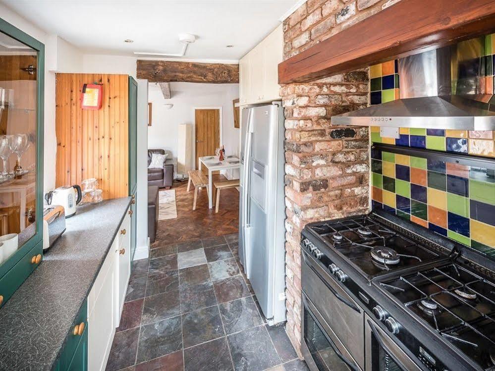 Newlyn House Apartman Christleton Kültér fotó